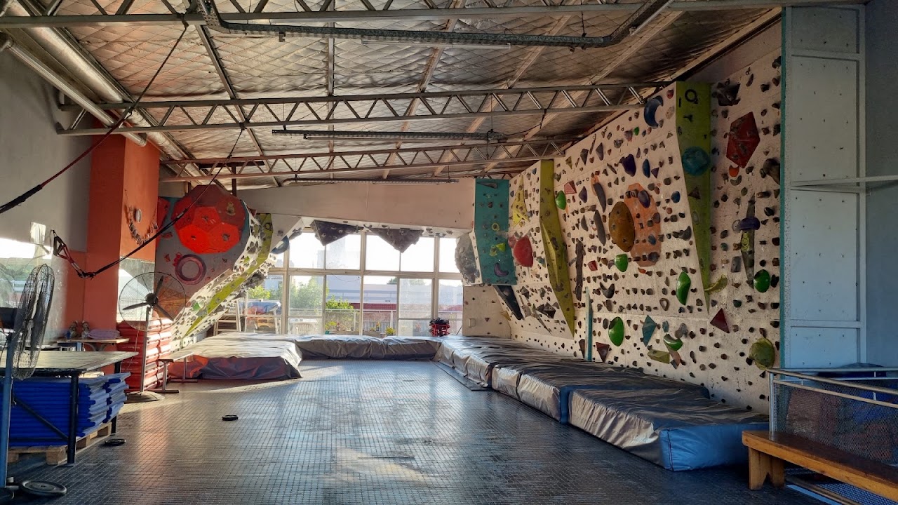 Muro de escalada de Gimnasio Oxígeno en Flores